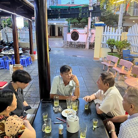 Hoang Oanh Motel ลองไห่ ภายนอก รูปภาพ
