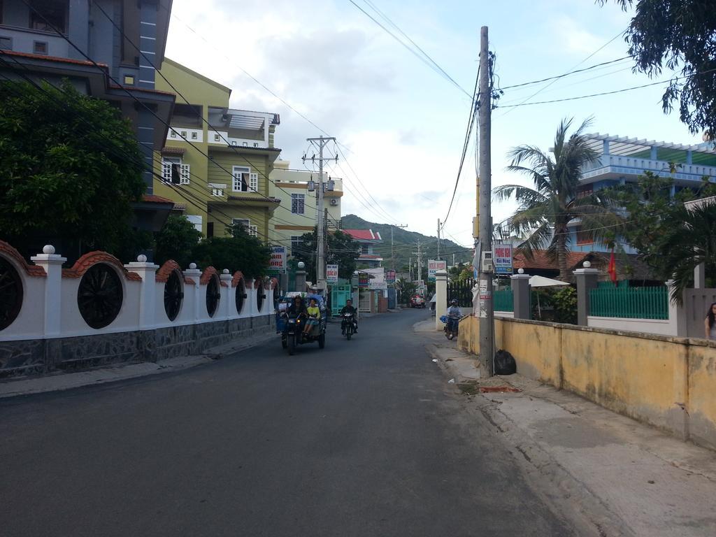 Hoang Oanh Motel ลองไห่ ภายนอก รูปภาพ